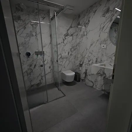 Agron Hotel Tirana