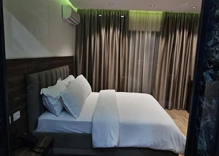 فندق Agron تيرانا